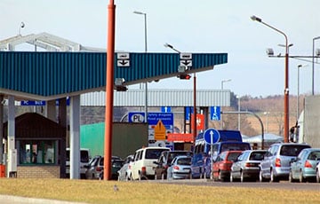 На границе Беларуси с Польшей в очереди стоит 350 легковых машин