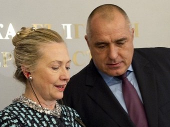Клинтон призвала Болгарию преодолеть энергозависимость от России