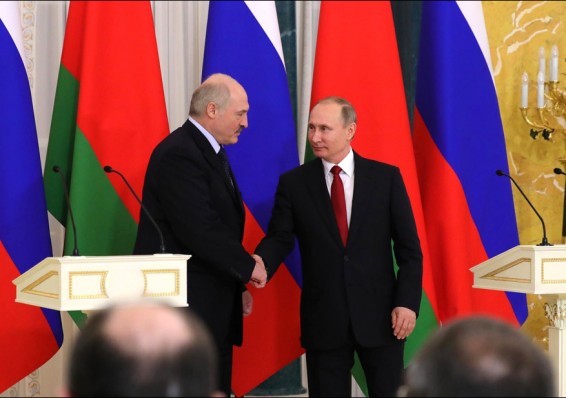 Лукашенко сказал, что у Путина нет намерений включать в состав России Беларусь