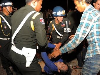 В давке на фестивале в Камбодже погибли 180 человек