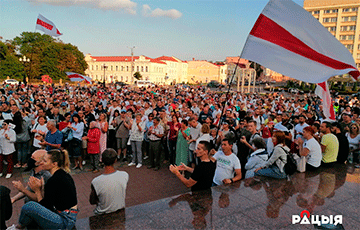 В Гродно люди снова вышли на площадь