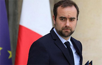 Министр обороны Франции провел телефонный разговор с Шойгу