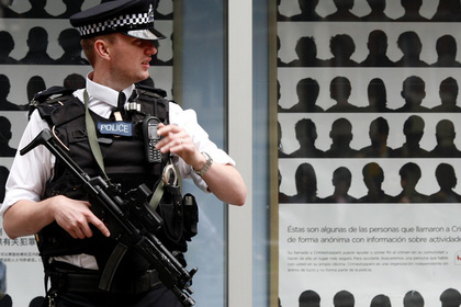 В Великобритании многодетную мать осудили за пропаганду терроризма в Facebook
