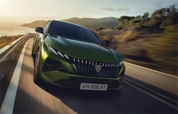 Peugeot представил обновленный 408 с акцентом на световые технологии
