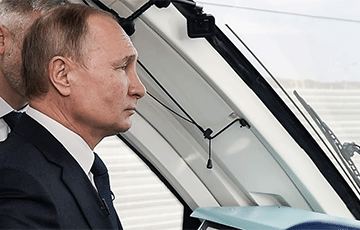 СМИ: Путин все чаще пользуется для перемещений по РФ бронепоездом