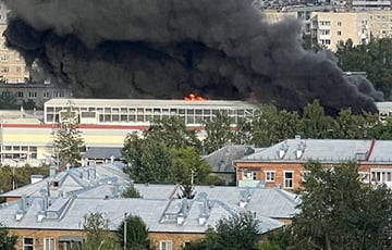 В РФ начался масштабный пожар на предприятии, производящем электронику для ракет