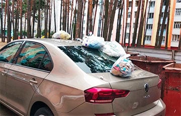 Жители Светлогорска «проучили» водителя, перекрывшего доступ к мусорным бакам