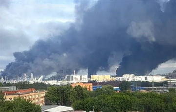Москва в огне: поражен НПЗ в 15 км от Кремля