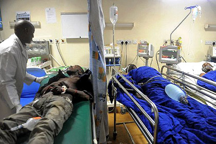 Более 60 человек умерли в Кении от отравления некачественным алкоголем