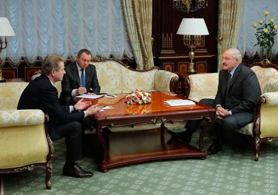 Лукашенко встретился с экс-президентом Литвы и обсудил с ним БелАЭС