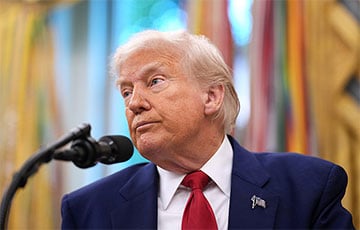 Трамп заявил о введении пошлин в 15% на весь импорт в США