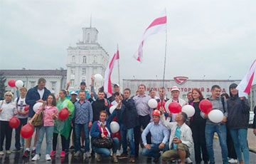 На Марш новой Беларуси приехали бастующие шахтеры из Солигорска