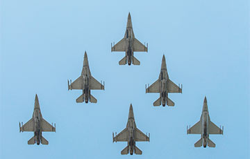 Зеленский попросил 120 самолетов F-16