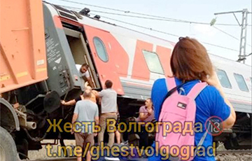 До 100 человек могли пострадать при крушении поезда под московитским Волгоградом
