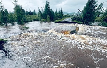 В Бурятии прорвало дамбу: началась паника