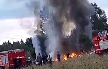 СМИ: ФСБ срочно «стряпает» специальную версию о крушении самолета Пригожина