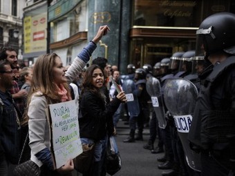 Мадридская полиция применила резиновые пули против демонстрантов