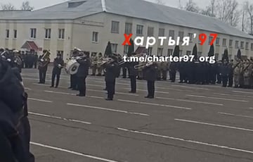 Лукашенковская милиция принимала присягу под песню московитского рэпера