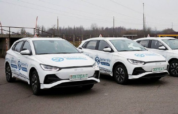 В Минске открылась автошкола только с электромобилями