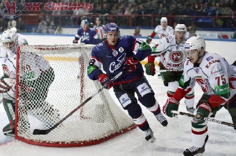 Хоккеисты минского "Динамо" в овертайме вырвали в Казани победу у "Ак Барса" во втором матче чемпионата КХЛ