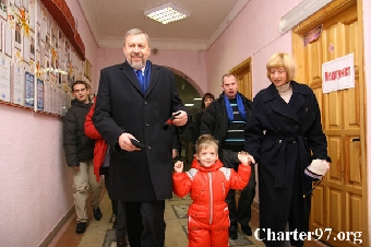 Санников вернется в Беларусь, в отличие от Бондаренко