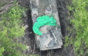 Украинский спецназ из «Джавелина» и беспилотников уничтожил три бронемашины врага