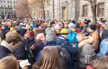 В Москве и Петербурге – десятки задержанных демонстрантов