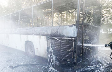 Пассажирский автобус МАЗ сгорел в Дрибинском районе