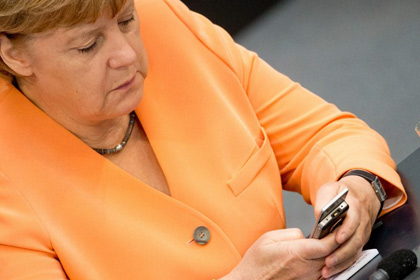 «Крипточип» помешал Меркель дозвониться своим министрам
