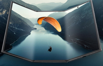 Samsung представила уникальный трикладной смартфон