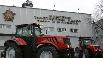 Молдавские фермеры получили еще 58 тракторов "Беларус"