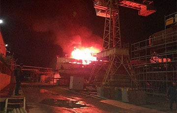 В Астрахани, куда морем доставляли иранские дроны, загорелся московитский корабль