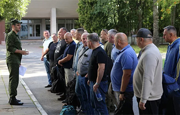 В Минске начался трехнедельный сбор с военнообязанными