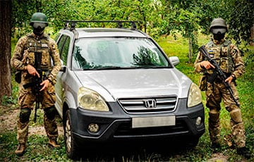 Беларусы Великобритании передали в полк Калиновского автомобиль Honda