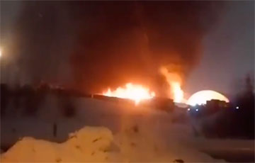 В Московий вспыхнул масштабный пожар на химическом заводе