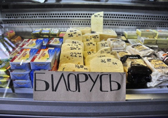 Украина решила не вводить спецпошлину для товаров из Беларуси