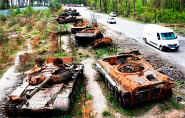 В пять раз больше, чем в Первой чеченской: названы потери московитских танков в Украине