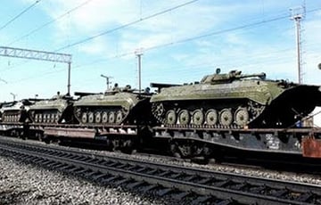 Беларусскую военную технику перебрасывают эшелонами по железной дороге
