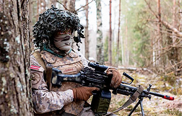 Латвия будет строить линию обороны на границе с Беларусью