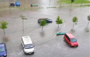 Из-за сильного ливня улицы Гродно ушли под воду