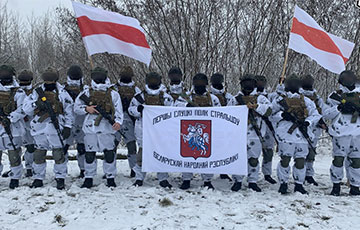 Foreign Policy: Сегодня калиновцы воюют за Украину, а завтра надеются вернуться домой и свергнуть Лукашенко