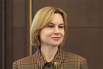 Лукашистке Петкевич нужен Кашпировский?