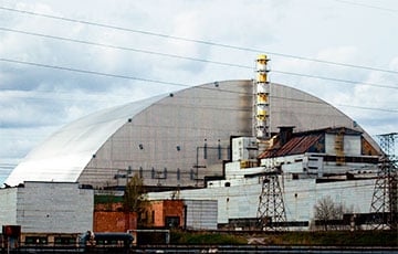 Эксперт: Cаркофаг над 4-м реактором ЧАЭС вот-вот рухнет