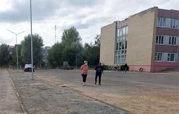 В Лиде дождем залило школу из-за не отремонтированной крыши