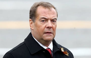 Похмельный дух Медведева