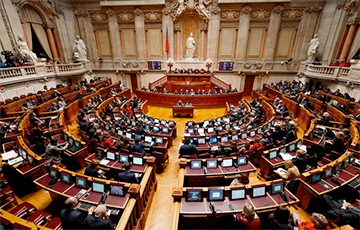 В парламенте Португалии сделают отдельный вход для единственного ультраправого депутата