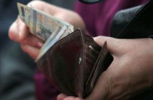 В Беларуси задерживают зарплату
