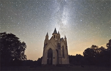 Беларусы заметили в ночном небе необычный яркий треугольник