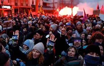 Более миллиона французов вышли на марши против пенсионной реформы