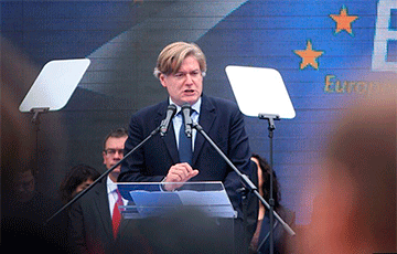 Лидер крупнейшей партии Европарламента выразил солидарность с белорусами